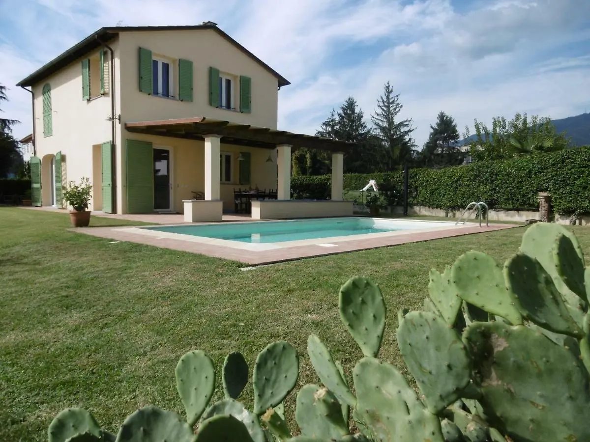 Casa Laura Capannori Villa Nyaraló